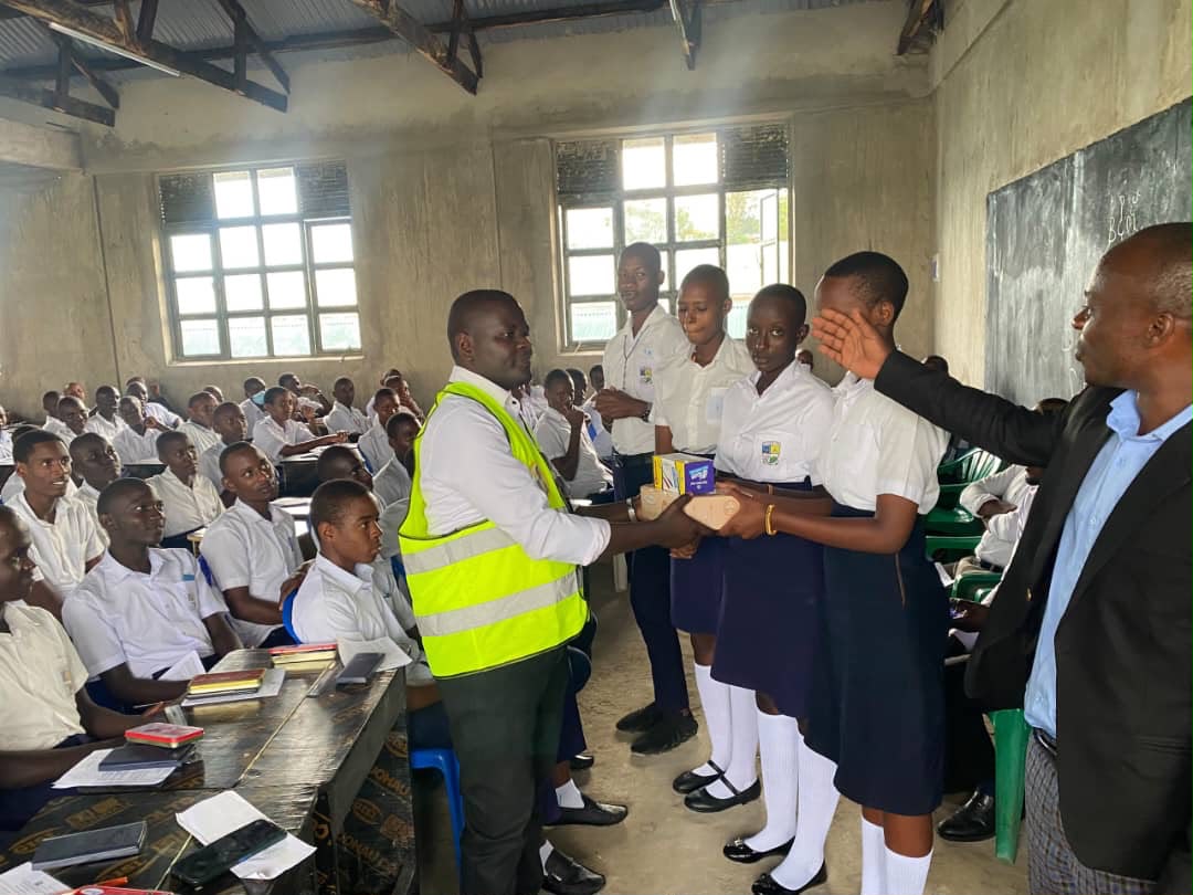 Kajwengye Supports 1,366 Nyabushozi Candidates with Scholastic Materials Ahead of National Exams